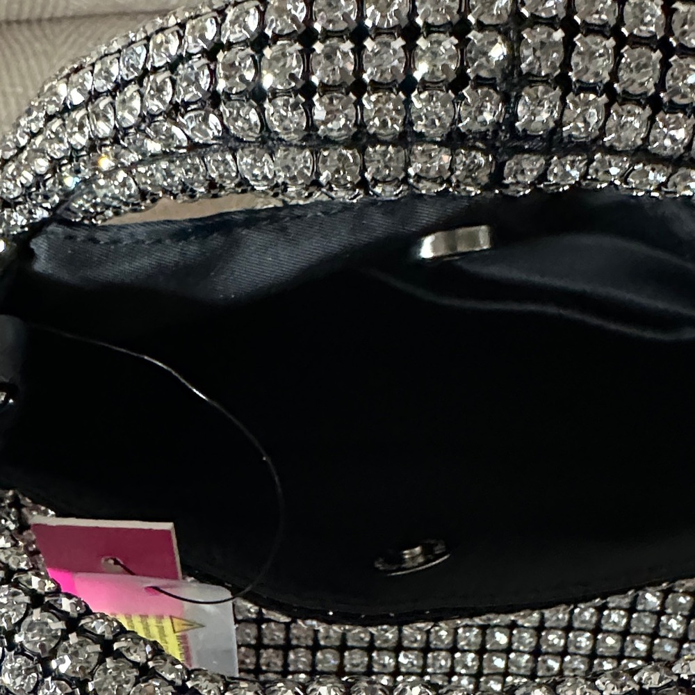 Catherine Malandrino Glittering Silver Bag - Picture 6 of 6